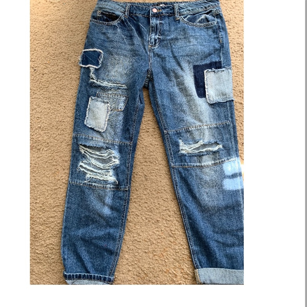 Patchwork distressed jeans